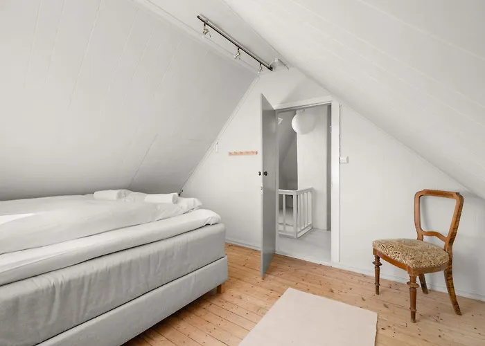 Gem Straight Out Of History - Built In 1750 펜션 베르겐