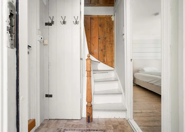 Gem Straight Out Of History - Built In 1750 *