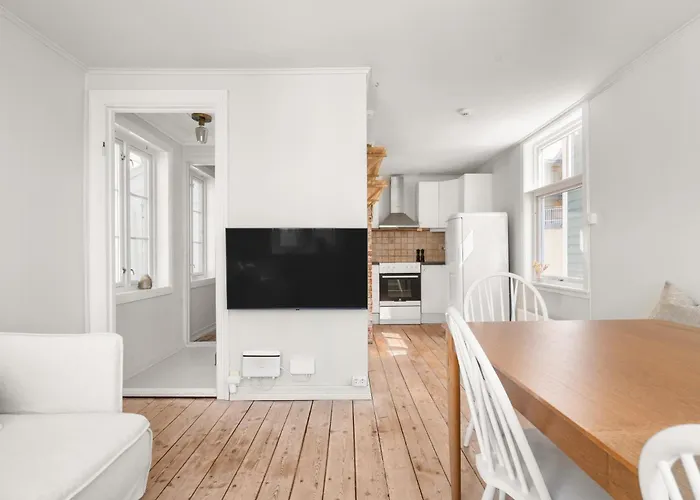 Gem Straight Out Of History - Built In 1750 베르겐