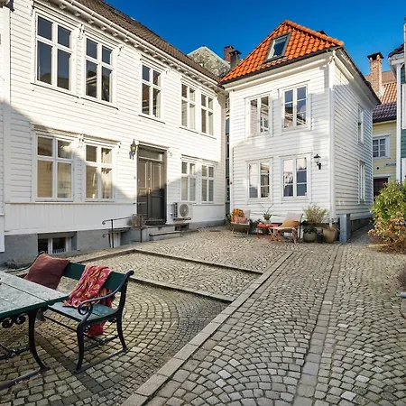 Gem Straight Out Of History - Built In 1750 *