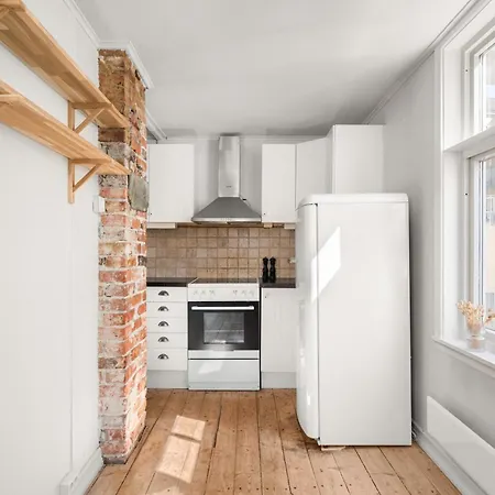 Gem Straight Out Of History - Built In 1750 *