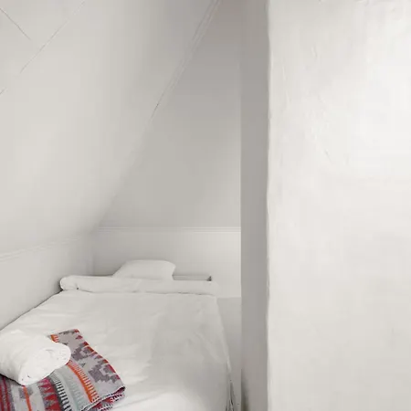 Holiday home Gem Straight Out Of History - Built In 1750