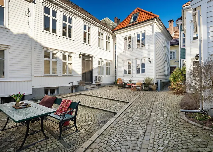 Gem Straight Out Of History - Built In 1750 *